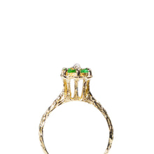 Load image into Gallery viewer, &quot;MAISIE&quot; DIAMOND &amp; EMERALD VINTAGE RING