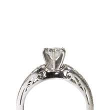 Load image into Gallery viewer, &quot;VALENTINA&quot; SOLITAIRE OVAL ENGAGEMENT RING